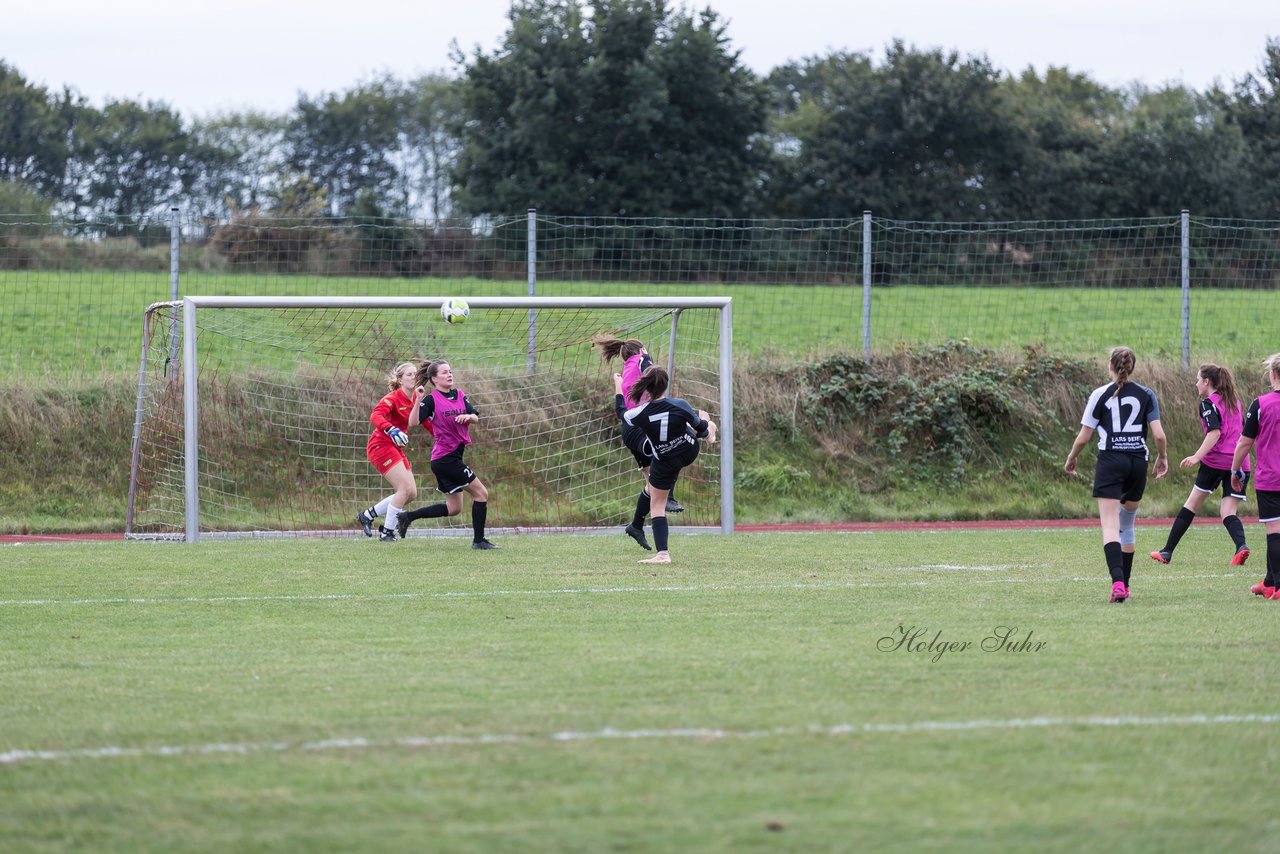 Bild 195 - Frauen Grossenasper SV - SV Steinhorst/Labenz : Ergebnis: 1:3